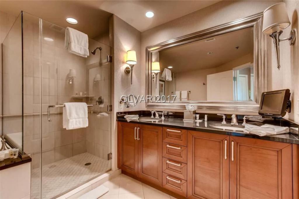 Mgm Signature Ph 30Th Floor Deluxe Studio Apartment Strip Facing With Balcony Las Vegas Exterior photo